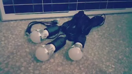 3PCS LED Bulbs/10W Solar Power System for outdoor and Indoor Use